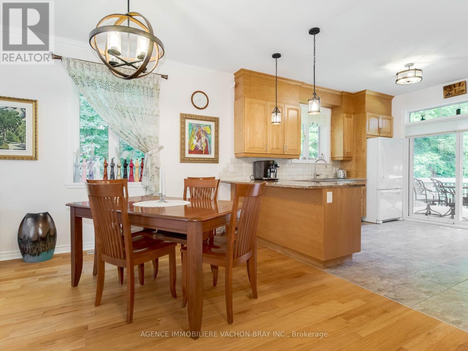 20233 MAPLE ROAD - 14