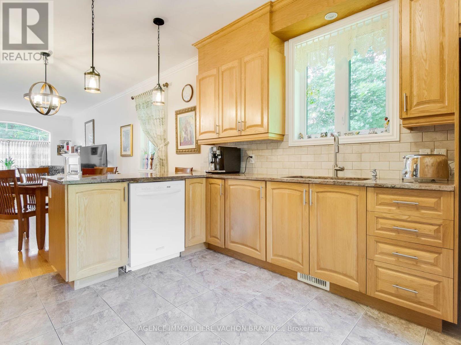 20233 MAPLE ROAD - Image 17
