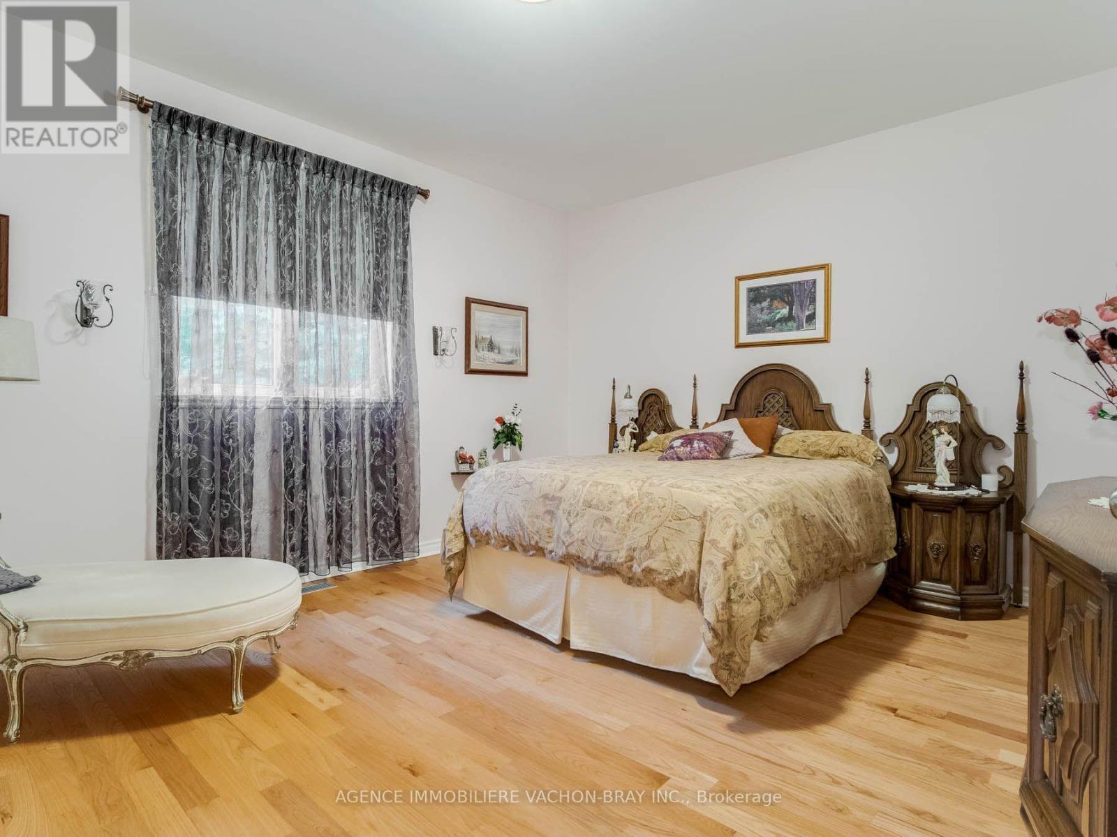20233 MAPLE ROAD - Image 21