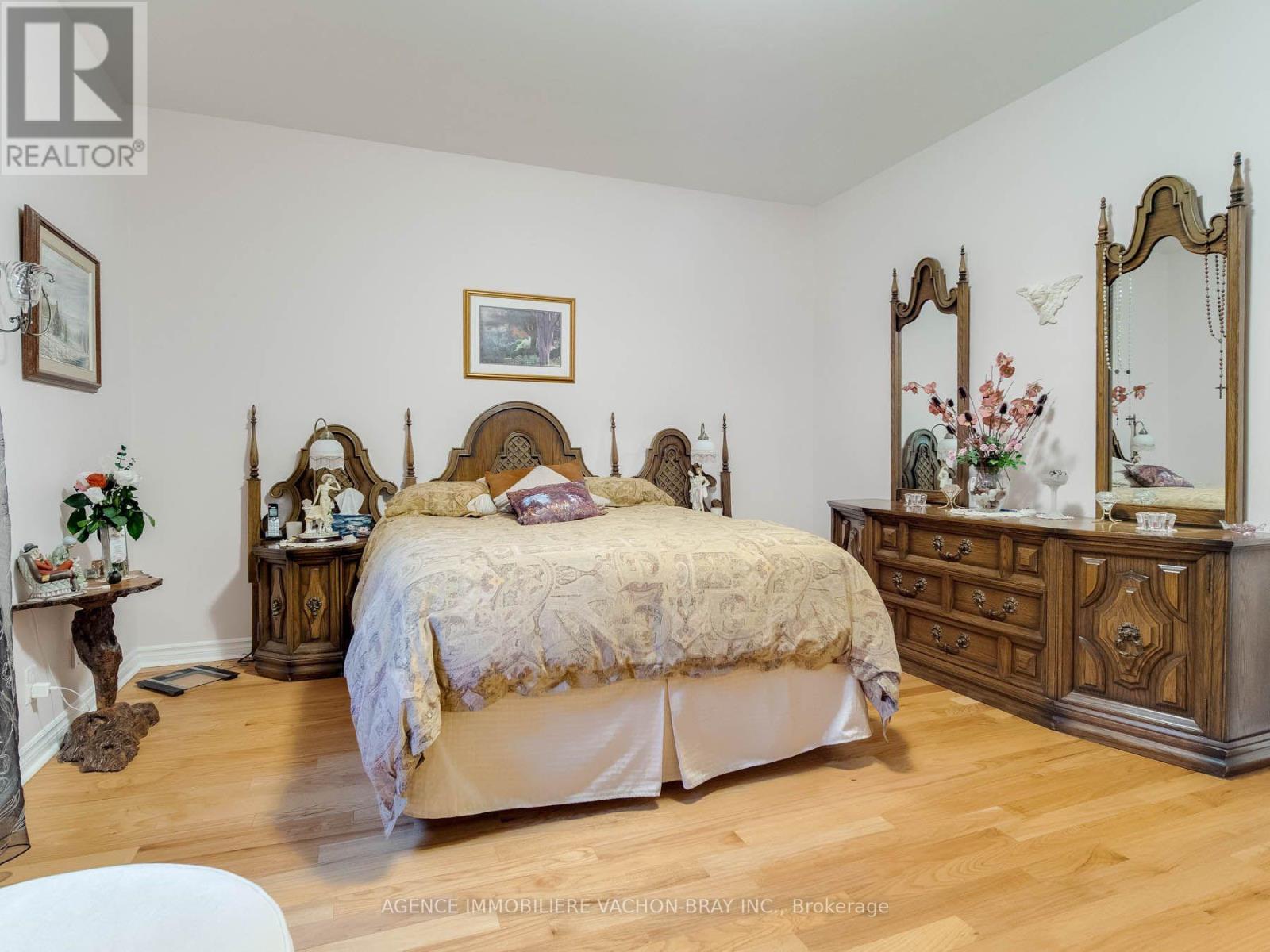 20233 MAPLE ROAD - Image 23