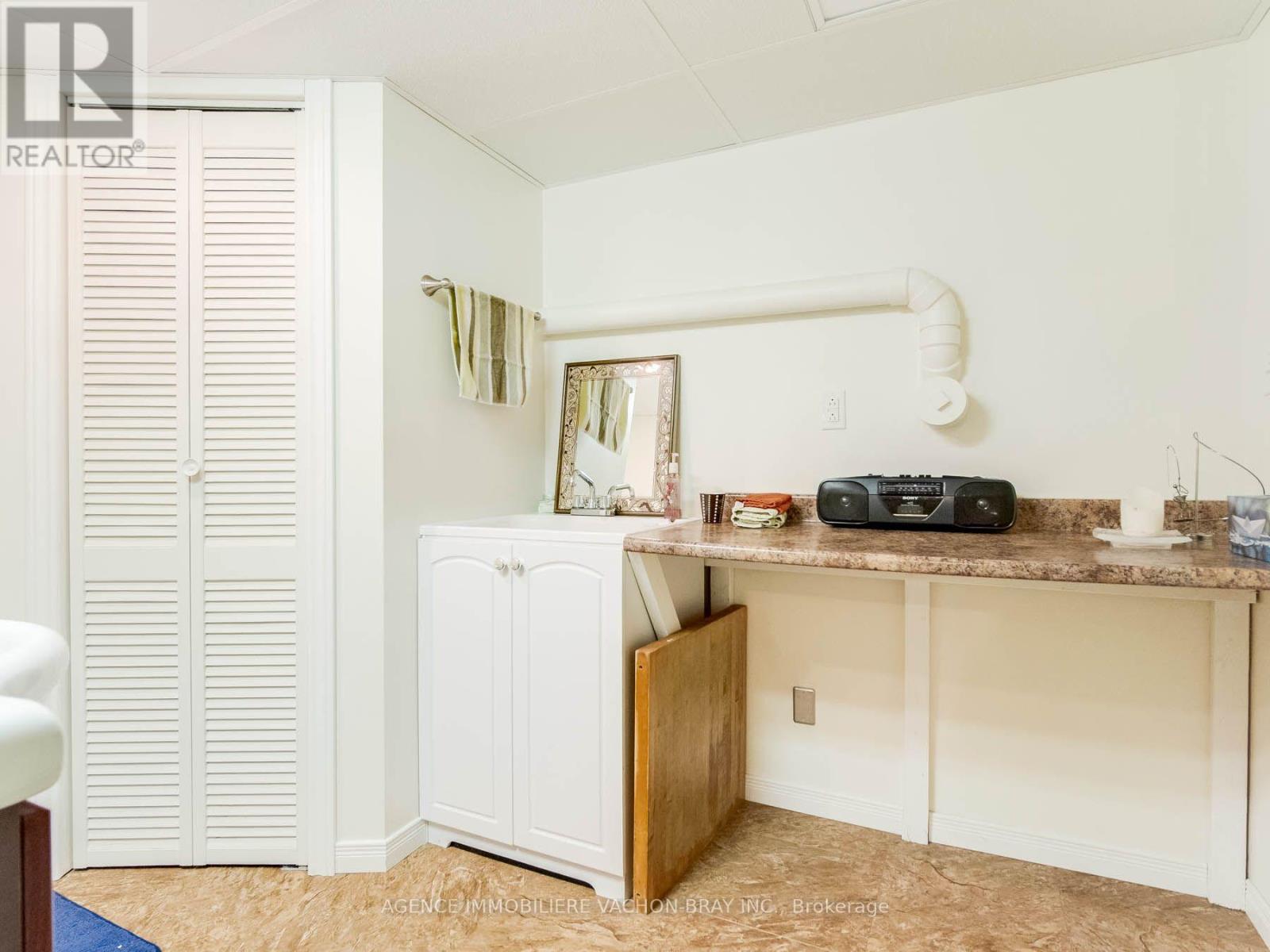 20233 MAPLE ROAD - Image 32