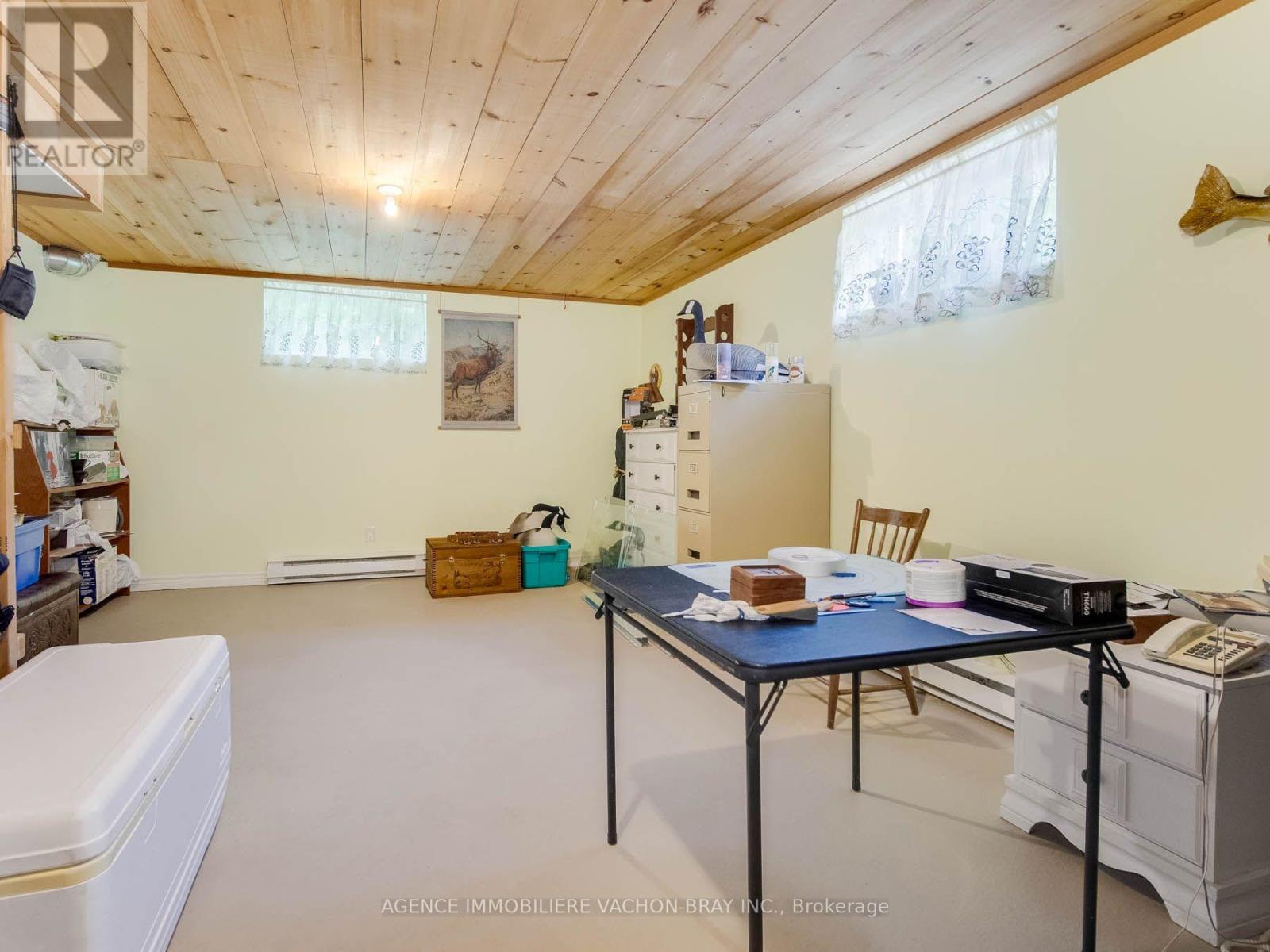 20233 MAPLE ROAD - Image 33