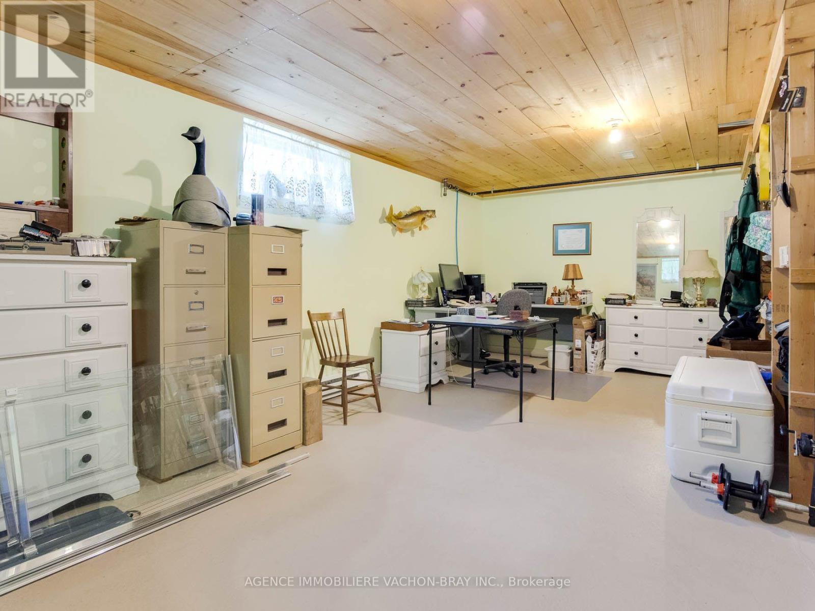 20233 MAPLE ROAD - Image 34