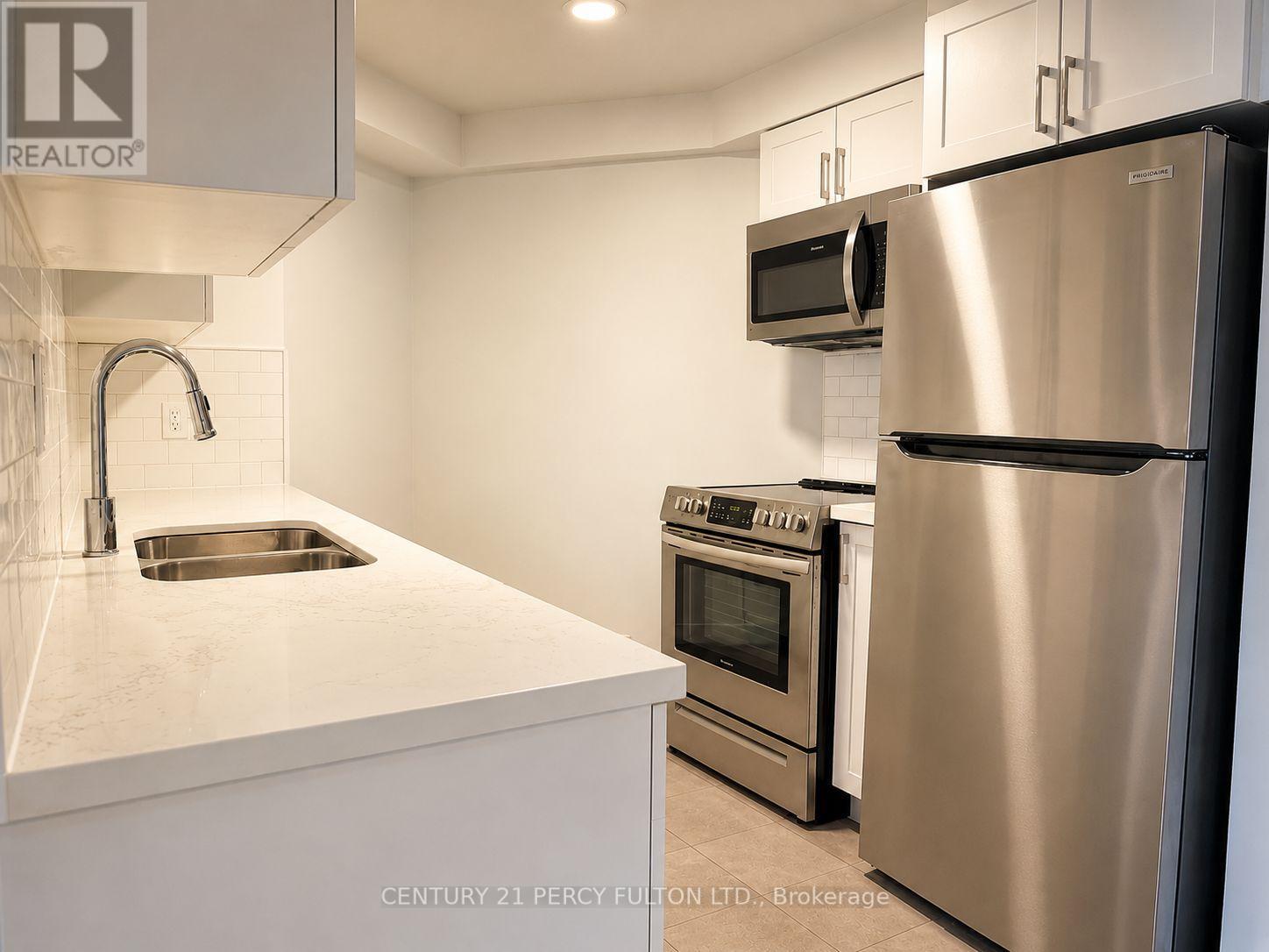 #701 1155 Goodfellow Road, Peterborough (Otonabee Ward 1), Ontario, K9J7X1, Peterborough (Otonabee Ward 1), Ontario — photo 4 of 5