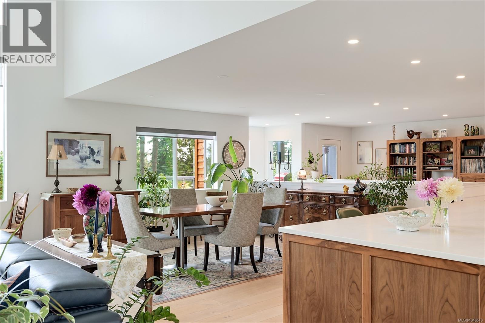  8566 Moxon Terrace, North Saanich