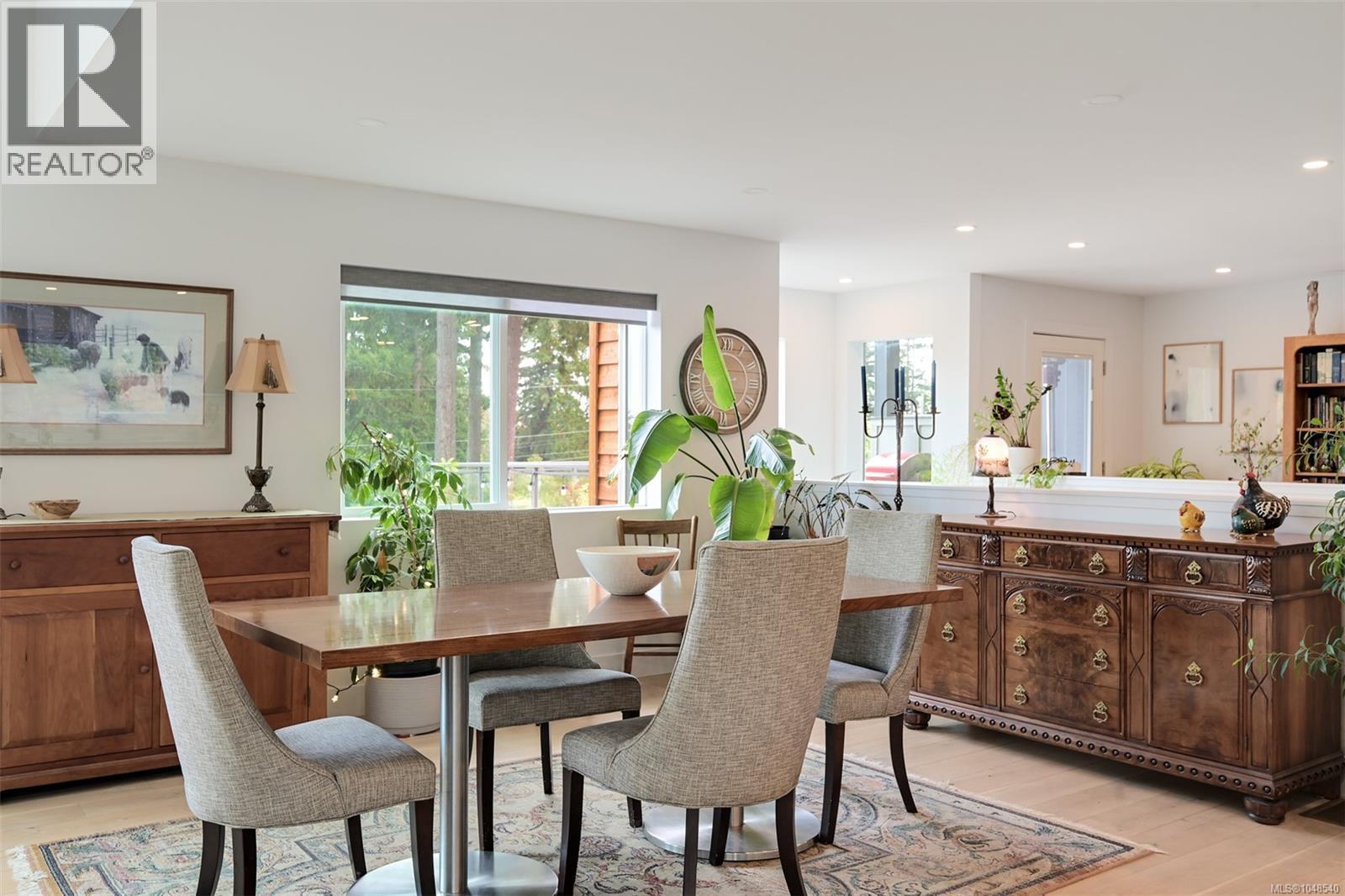  8566 Moxon Terrace, North Saanich