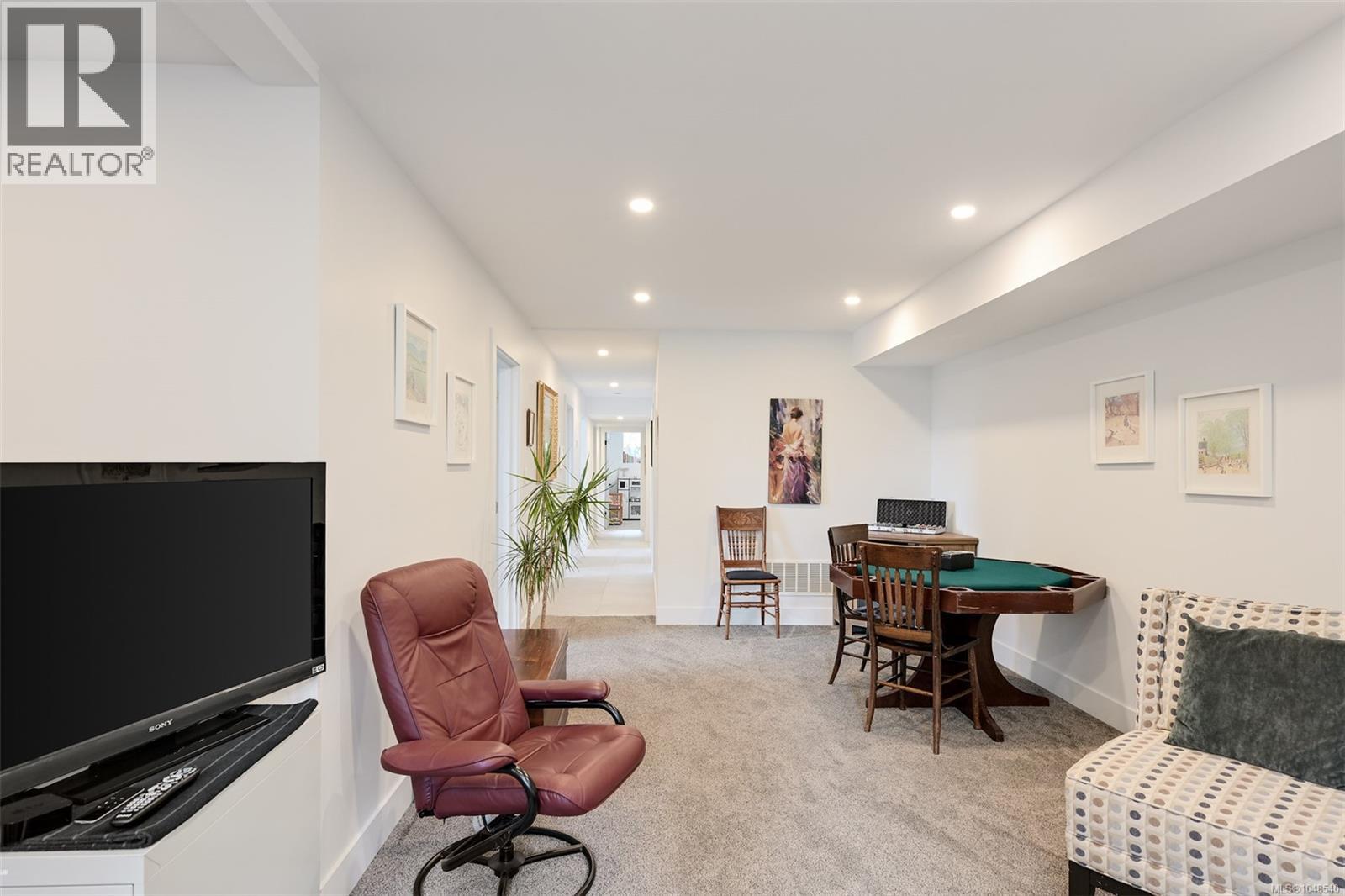  8566 Moxon Terrace, North Saanich