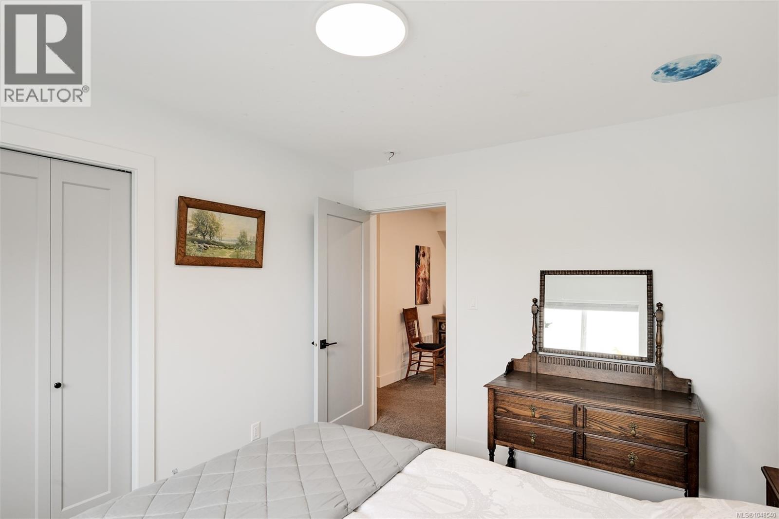 8566 Moxon Terr - 43
