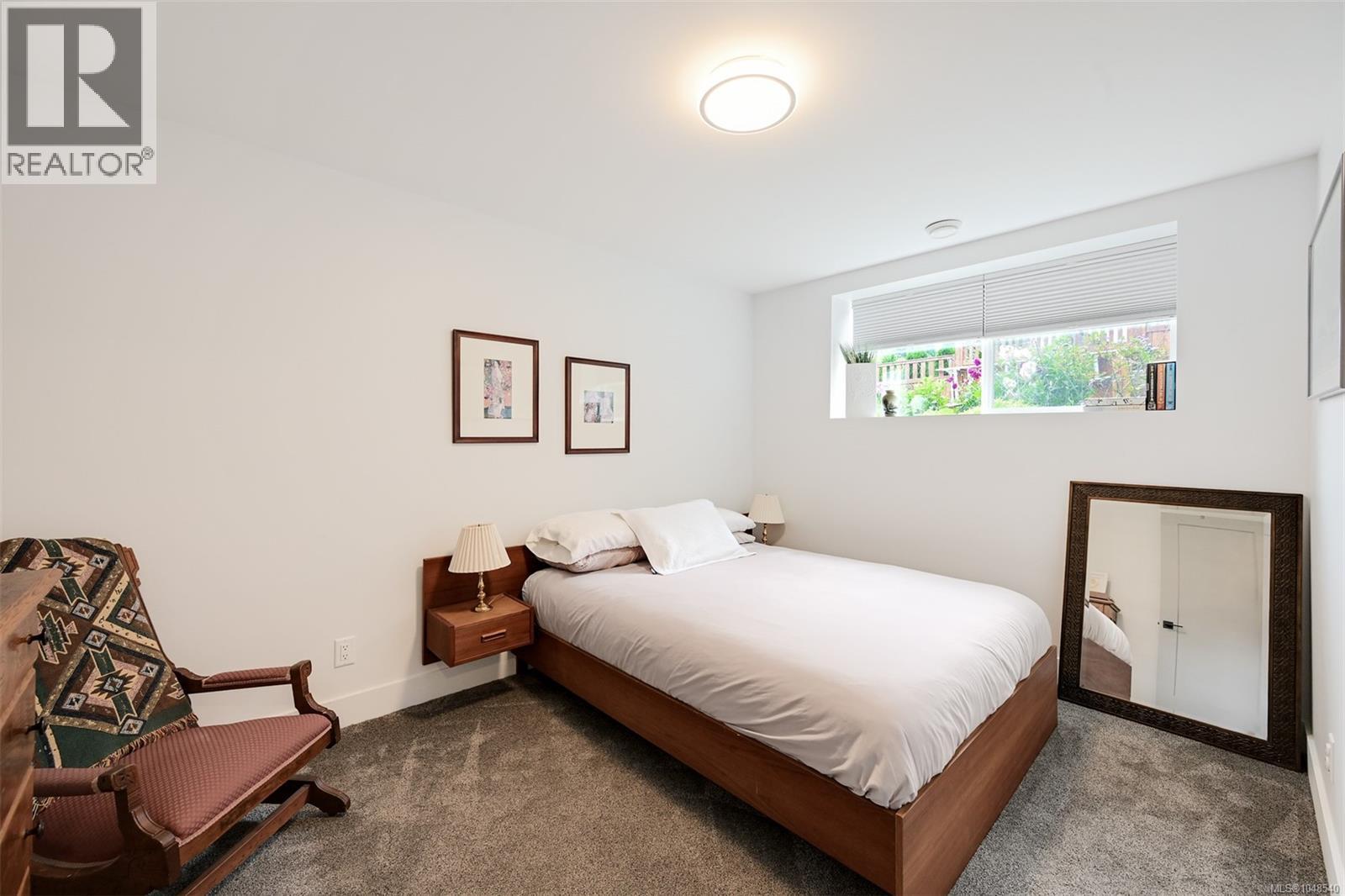  8566 Moxon Terrace, North Saanich