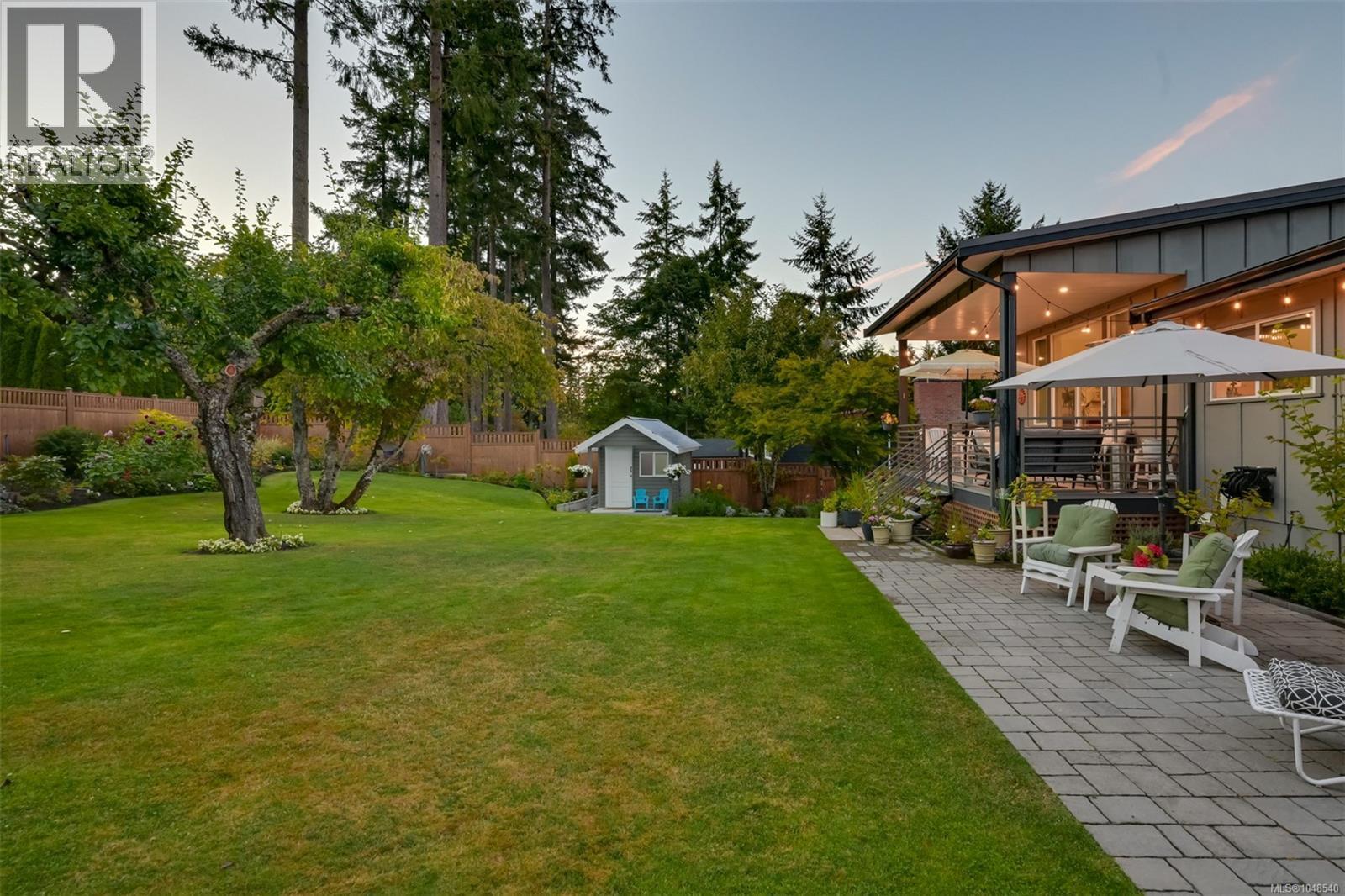  8566 Moxon Terrace, North Saanich