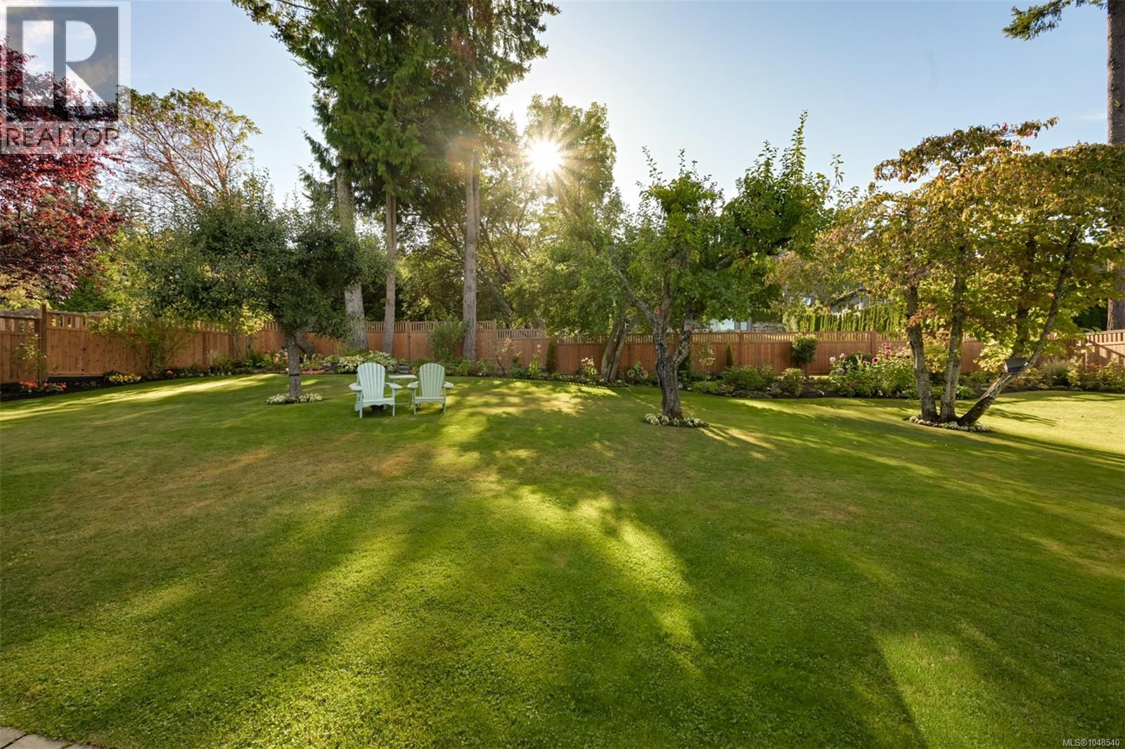  8566 Moxon Terrace, North Saanich