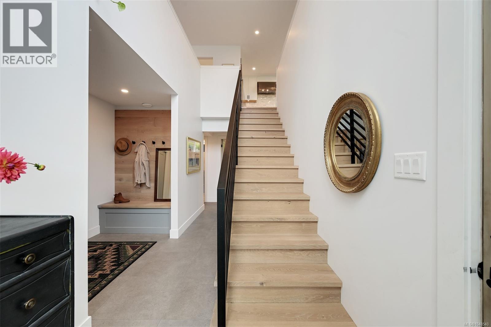  8566 Moxon Terrace, North Saanich