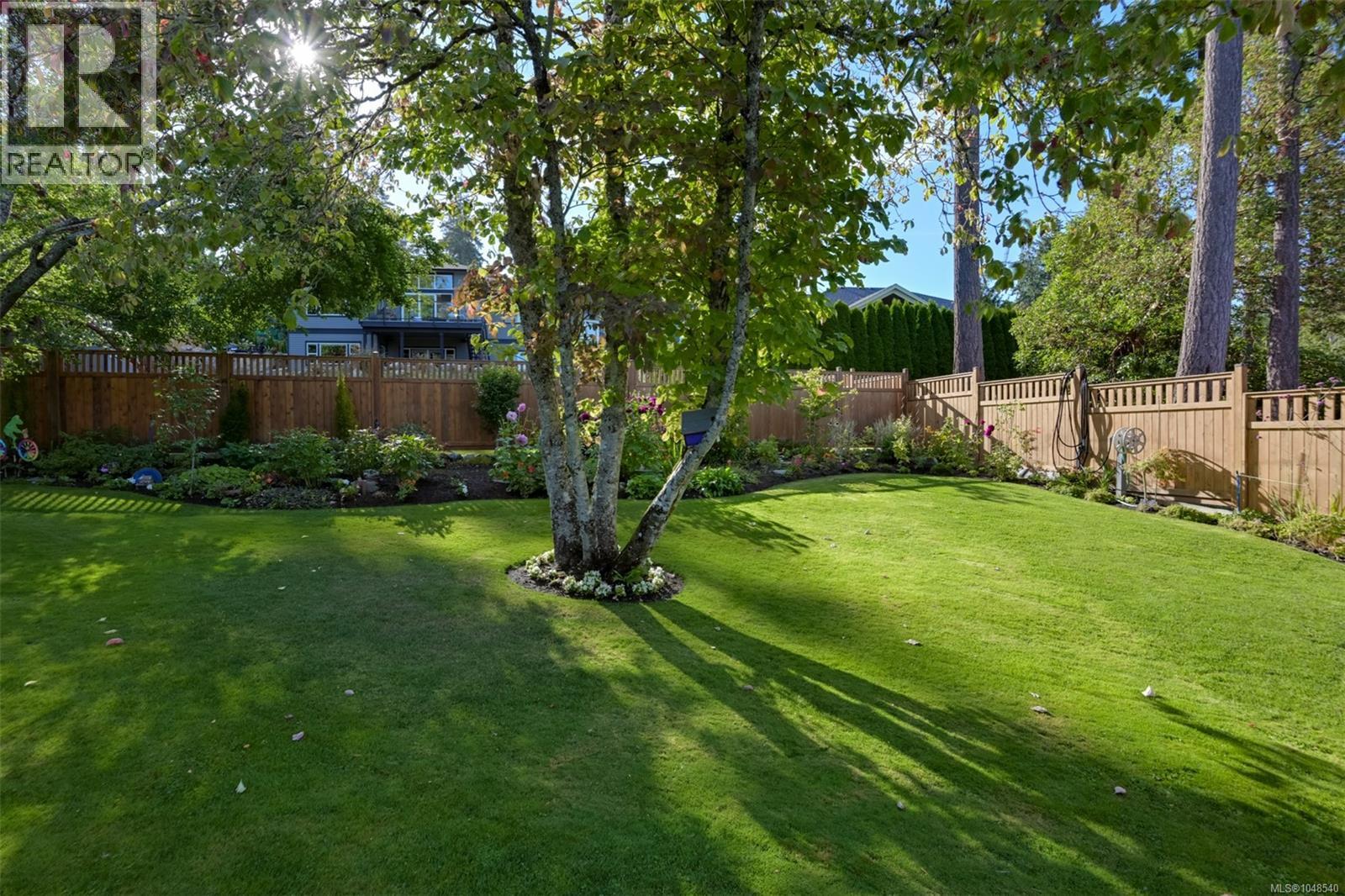  8566 Moxon Terrace, North Saanich