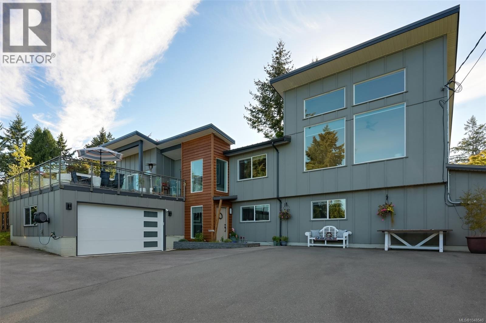  8566 Moxon Terrace, North Saanich