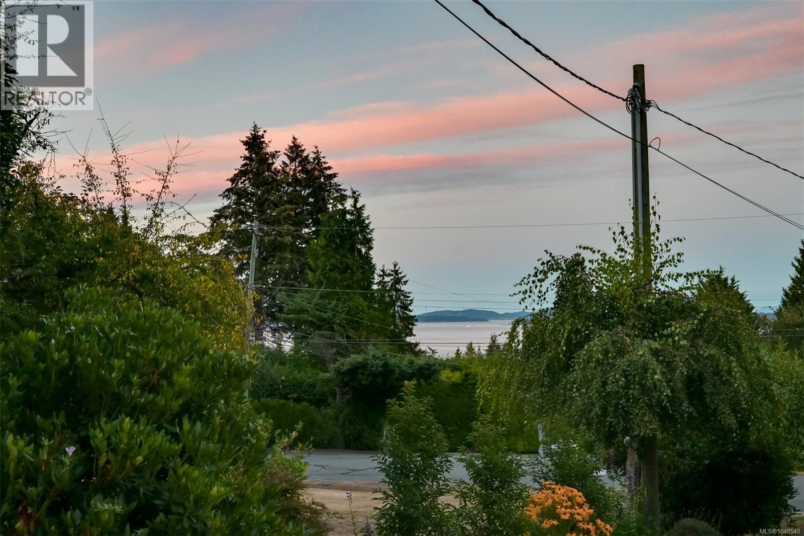  8566 Moxon Terrace, North Saanich