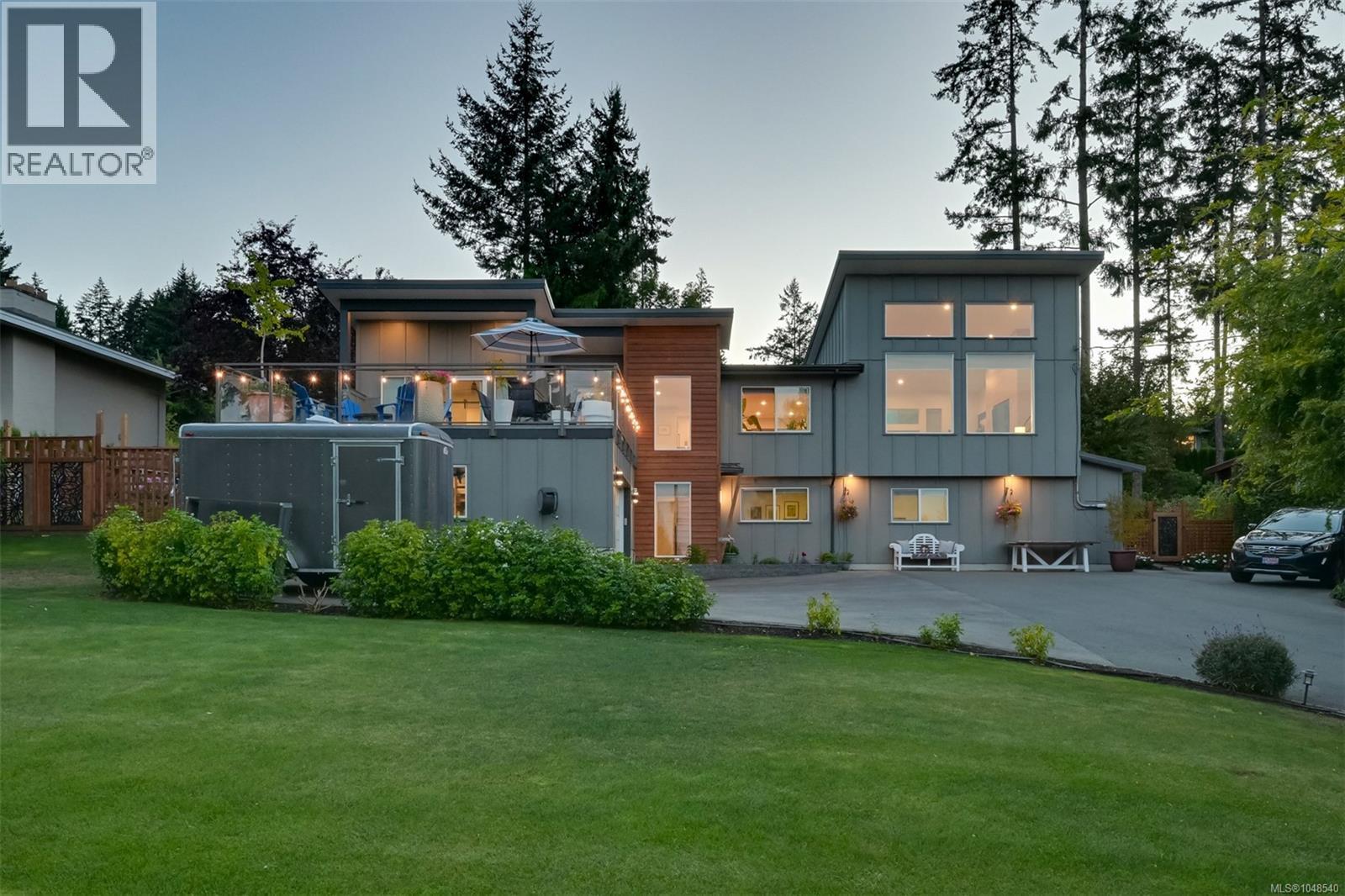  8566 Moxon Terrace, North Saanich
