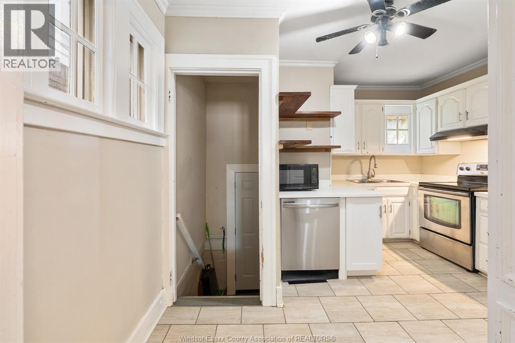 2284 Fraser AVENUE - 18