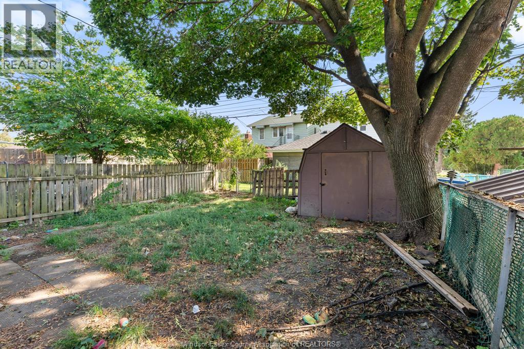 2284 Fraser AVENUE - 46