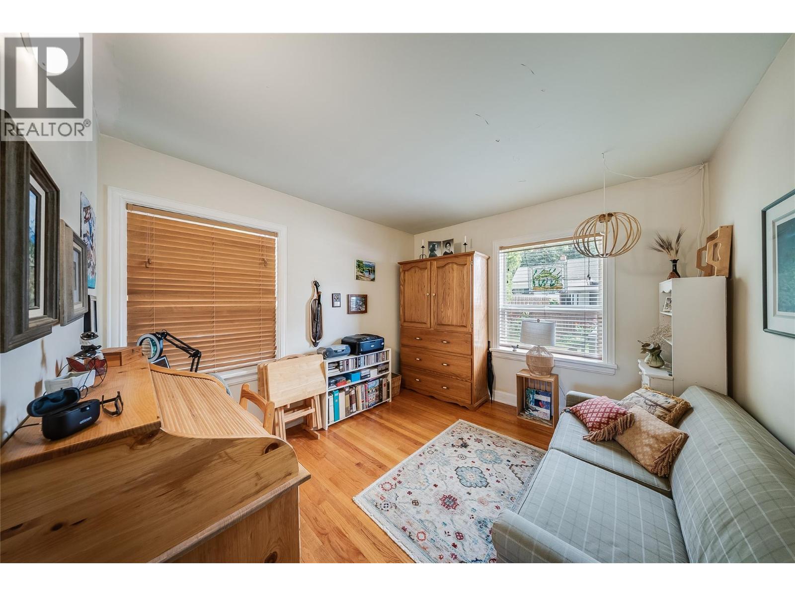204 DIANA Crescent - 19