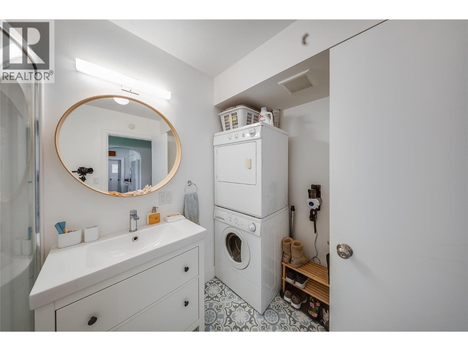 204 DIANA Crescent - Image 21