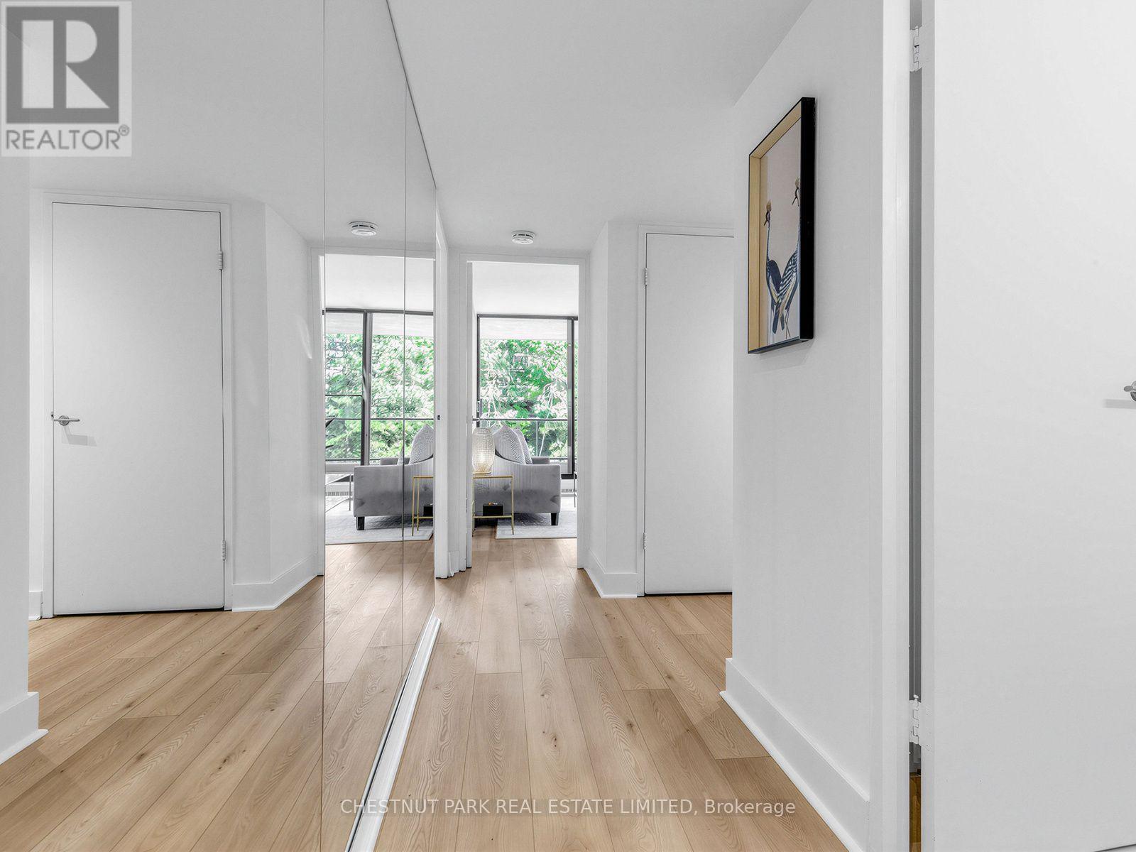 #401 10 AVOCA AVENUE - 24