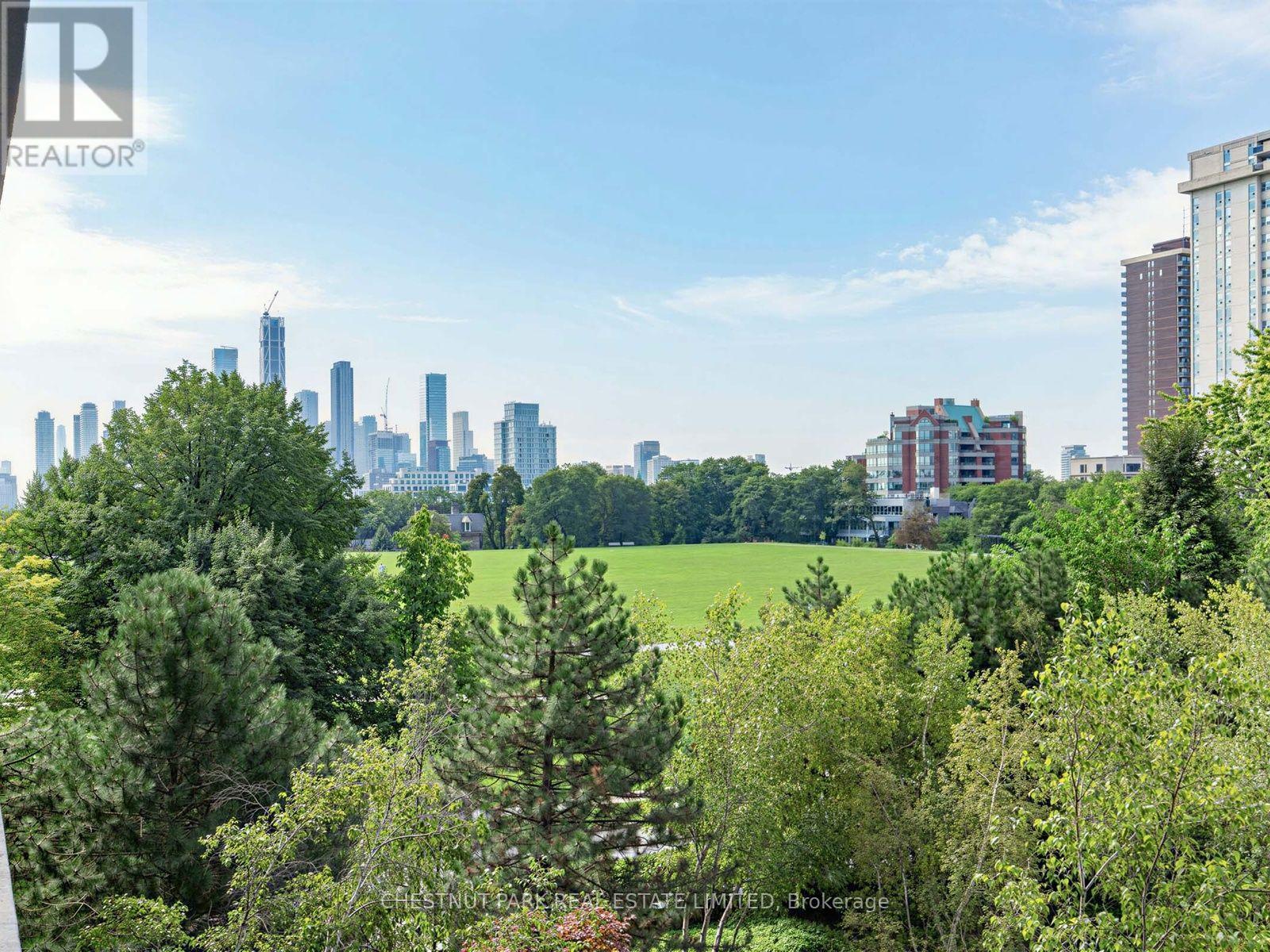 #401 10 AVOCA AVENUE - Image 30