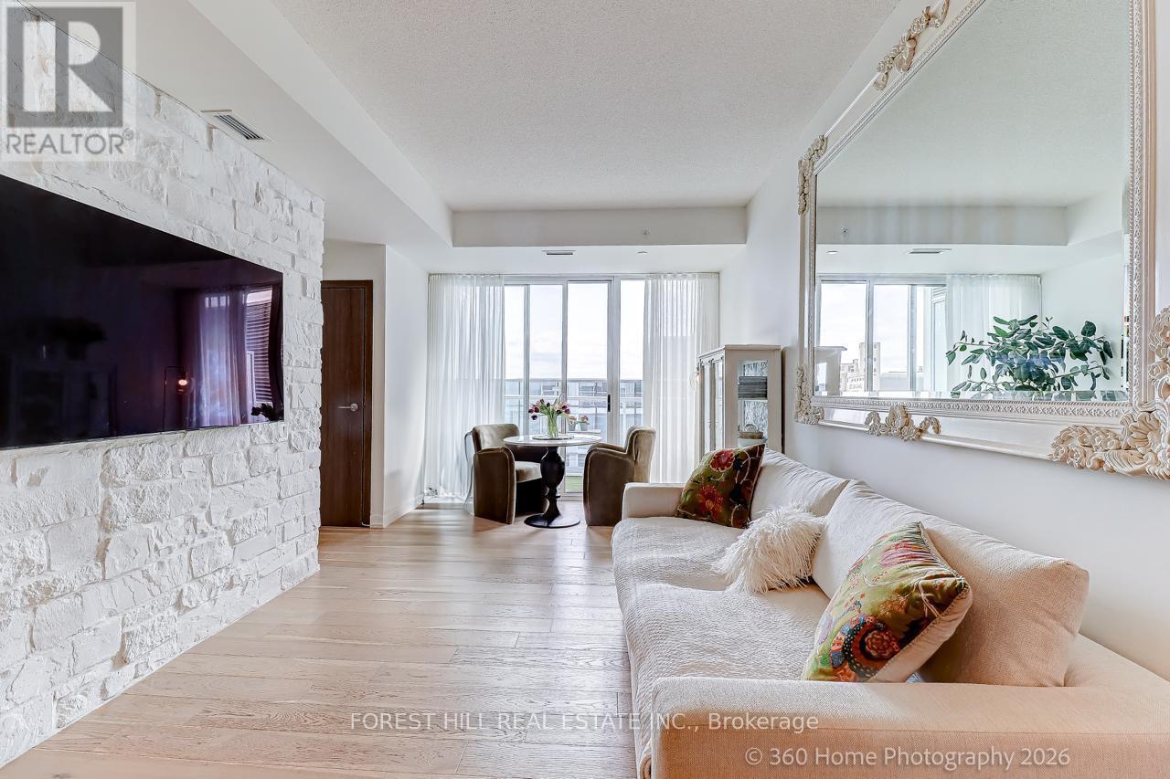 #1215 17 BATHURST STREET - 2