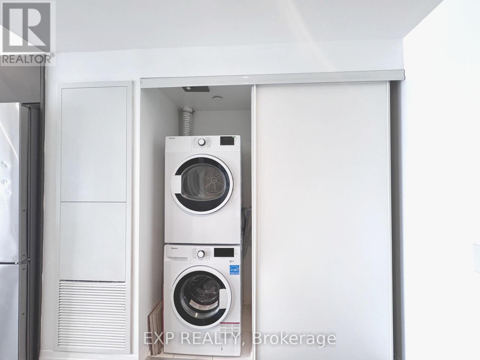 #12 251 JARVIS STREET - 13