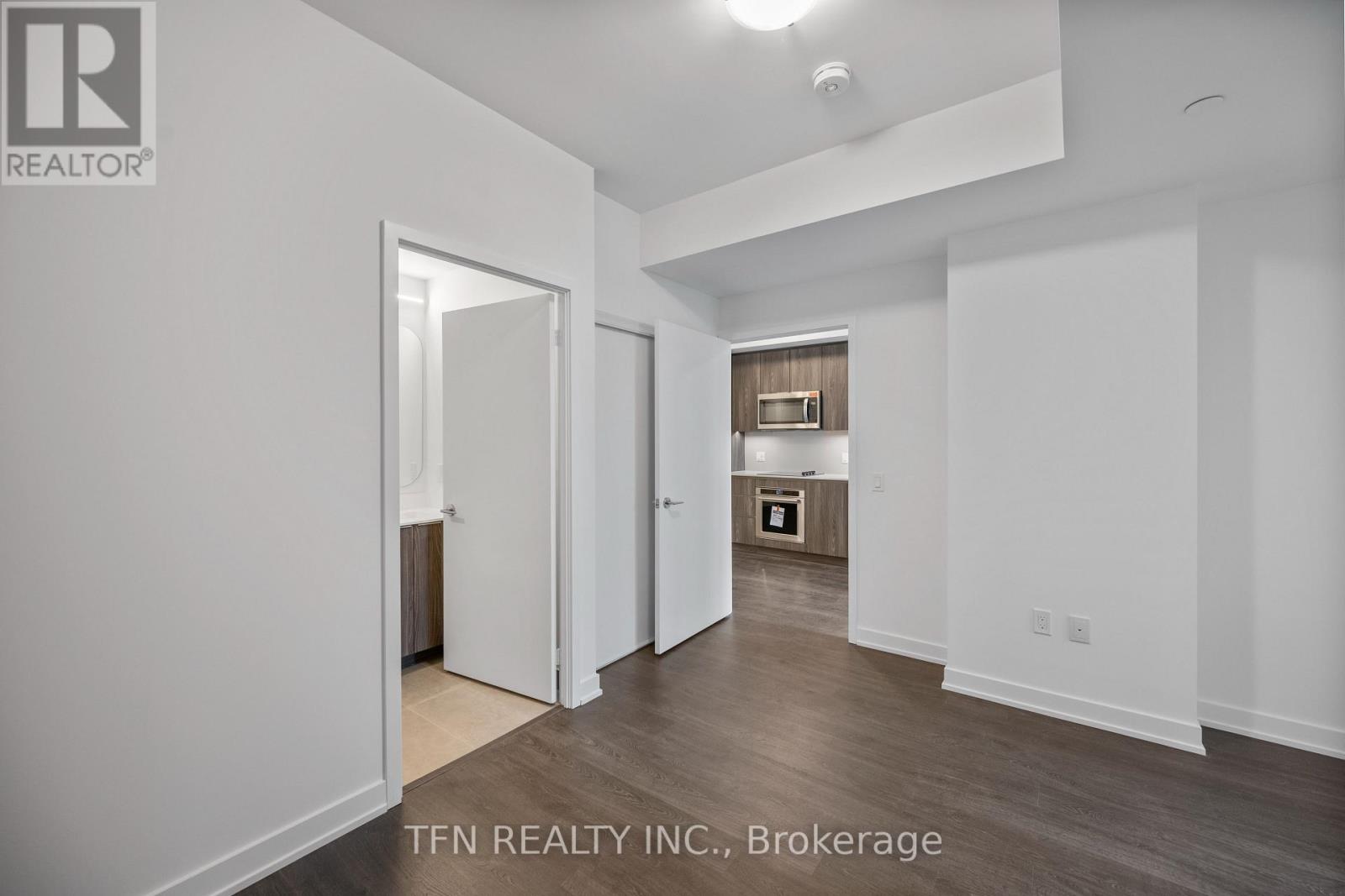 #314 15 RICHARDSON STREET - 6