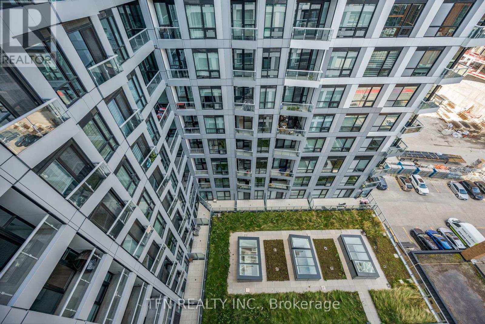#1114 15 RICHARDSON STREET - 15
