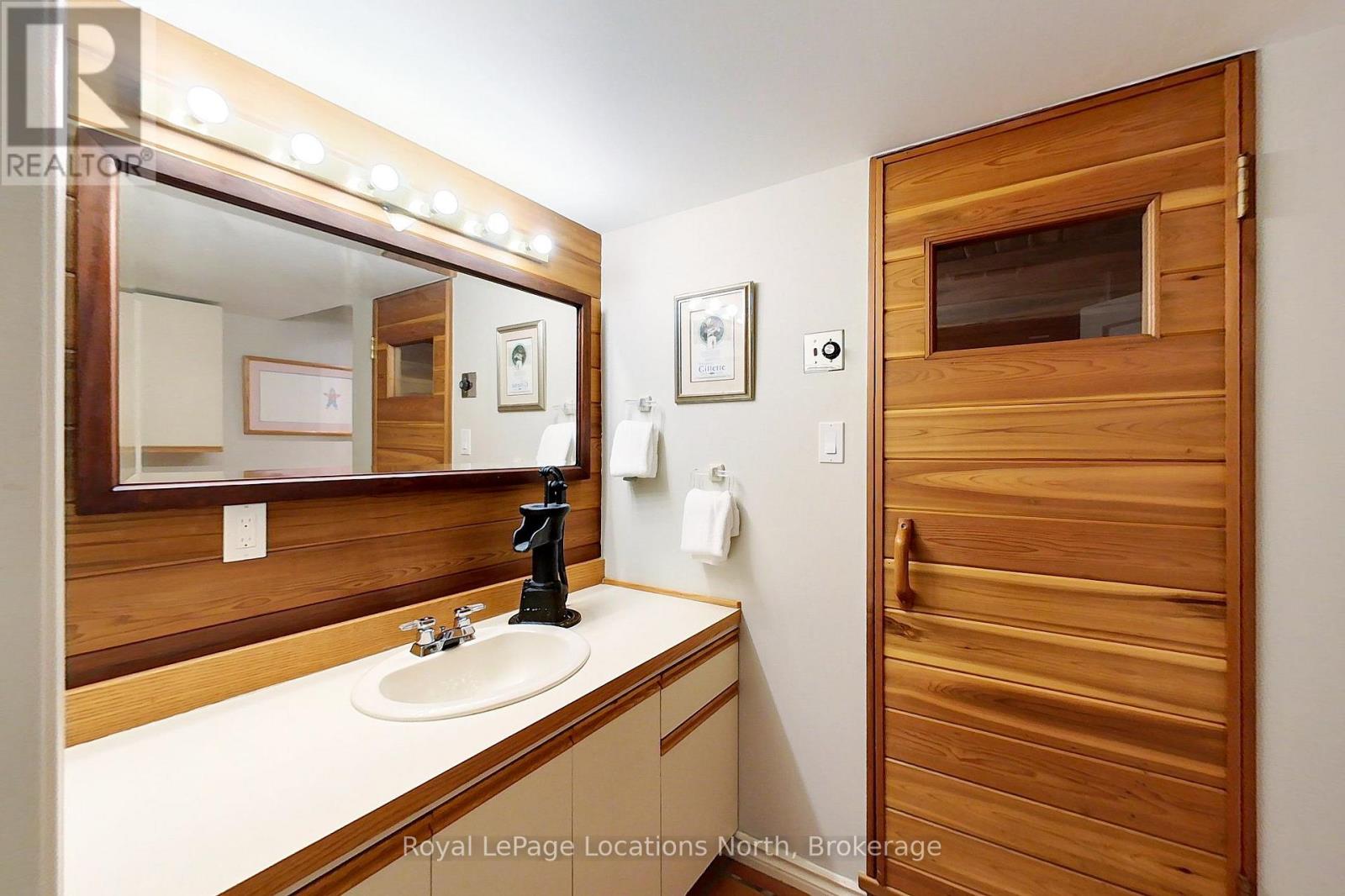 40 ALICE STREET E - Image 26