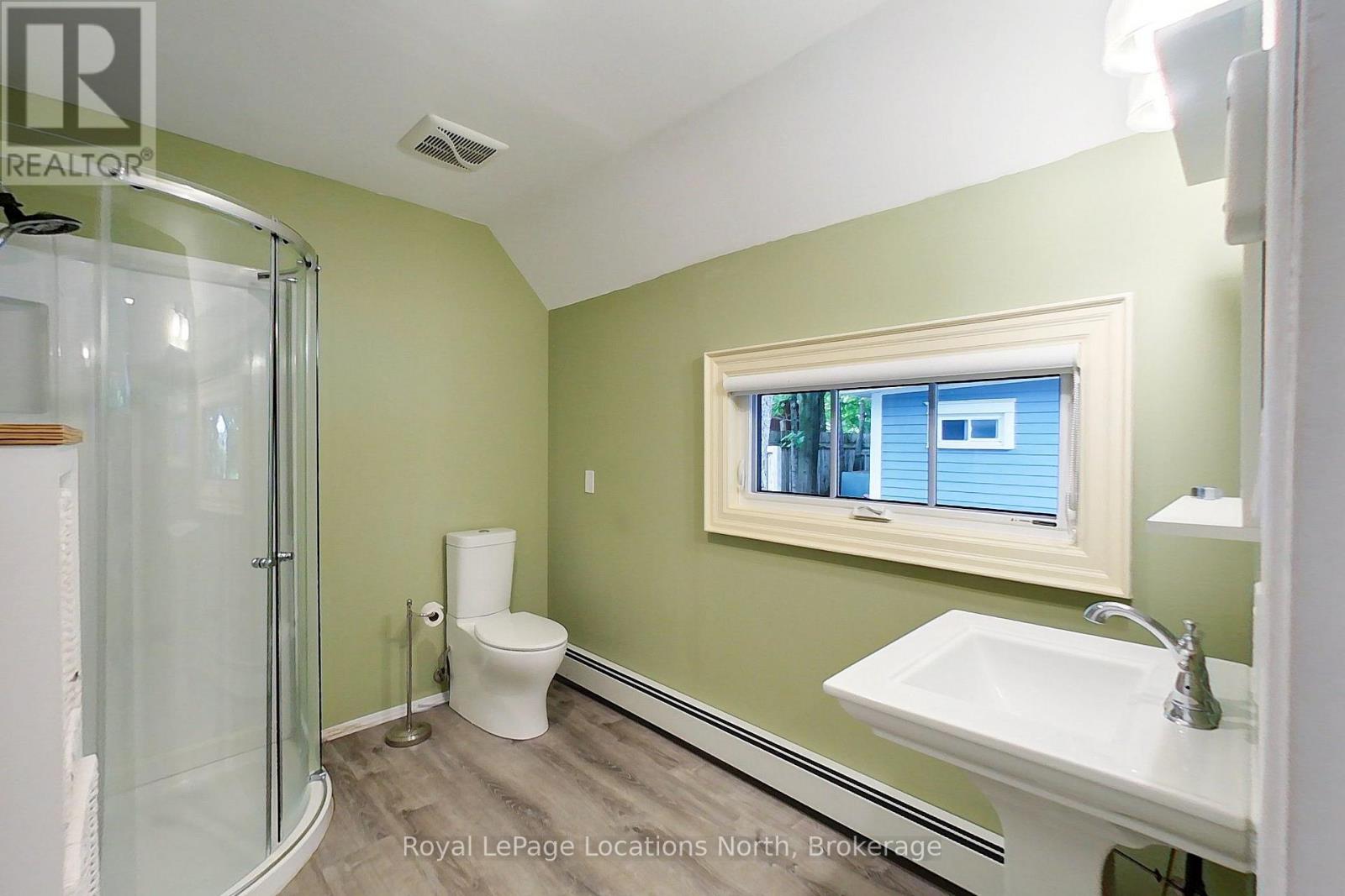 40 ALICE STREET E - Image 32