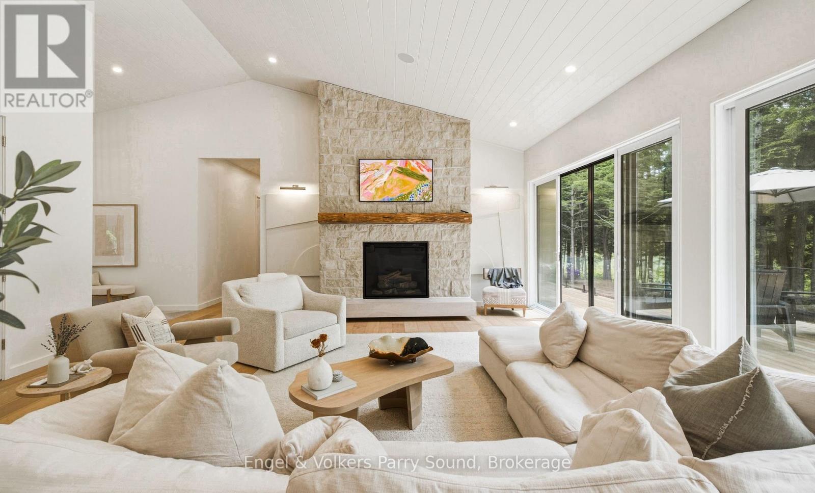 15 BEECHWOOD DRIVE - 6