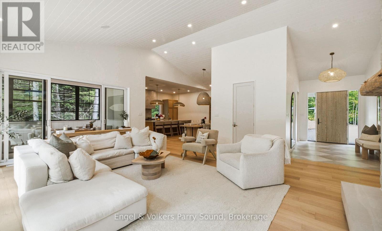 15 BEECHWOOD DRIVE - 9