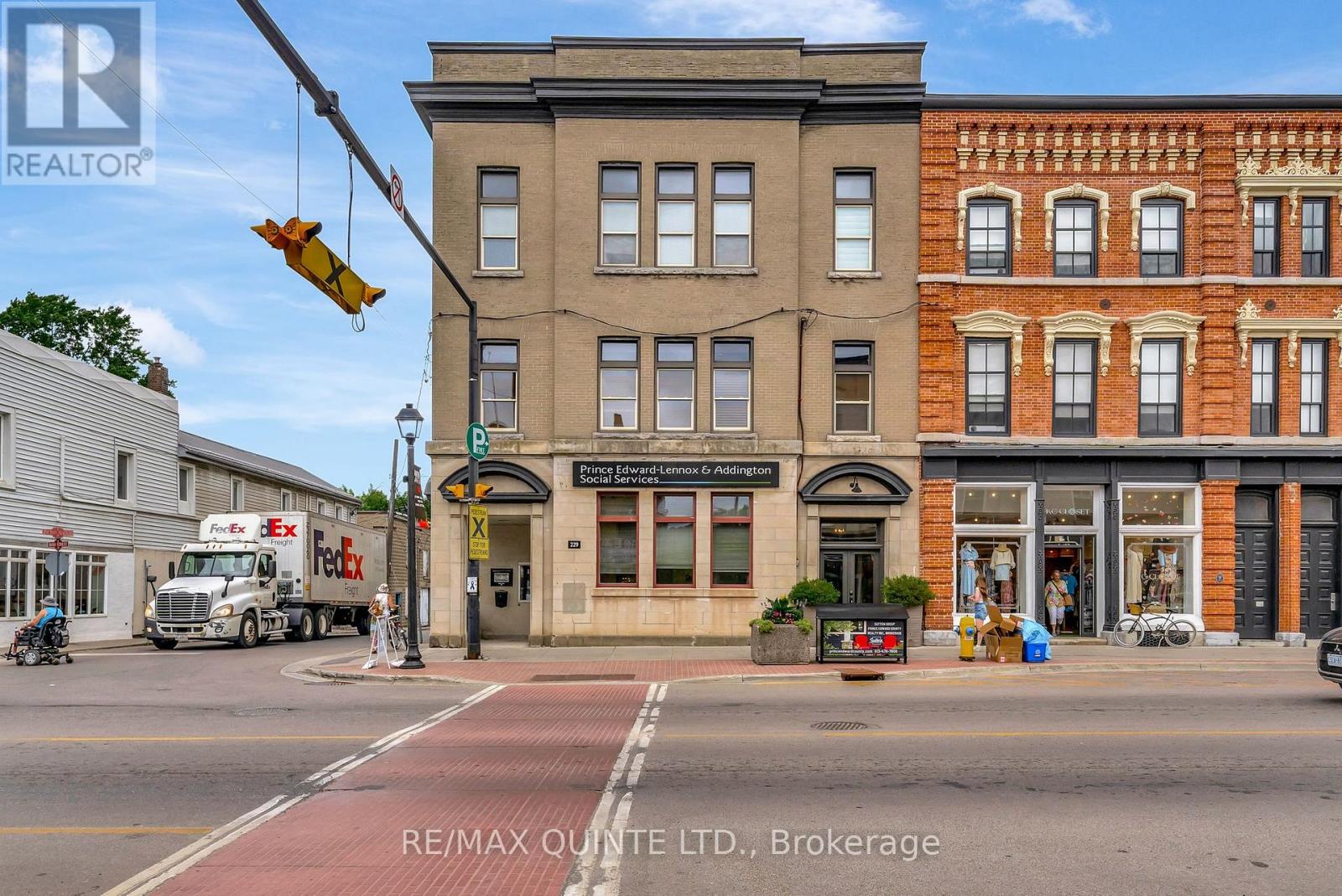 229 MAIN STREET - Image 47