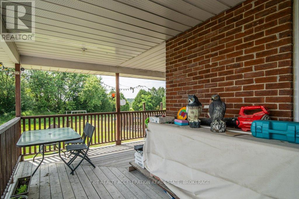 595 CRAIGEN ROAD - 36
