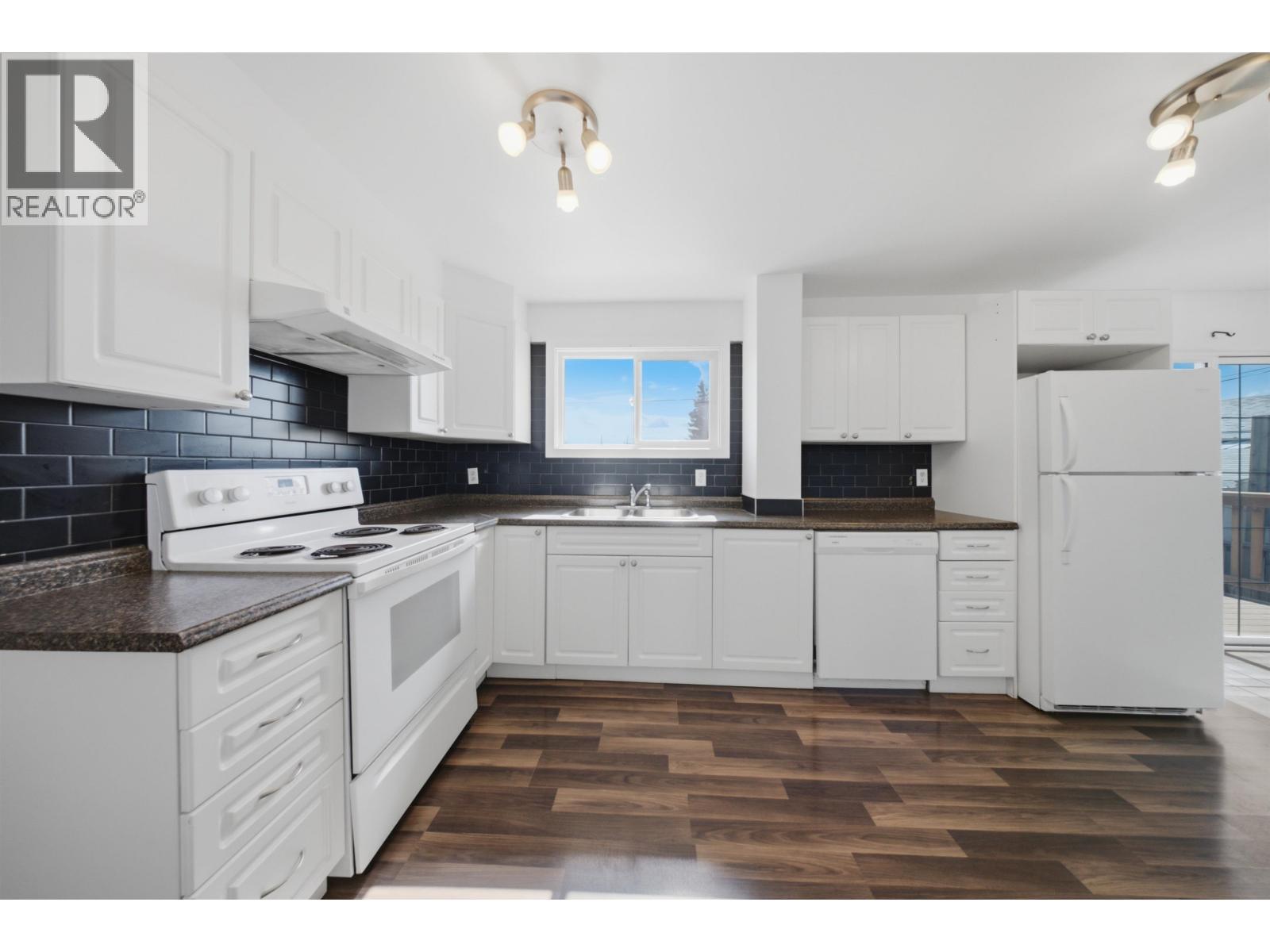 11115 102 AVENUE - Image 6