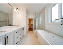 9647 72 Av Nw, Edmonton, AB T6E0Y7 Photo 15