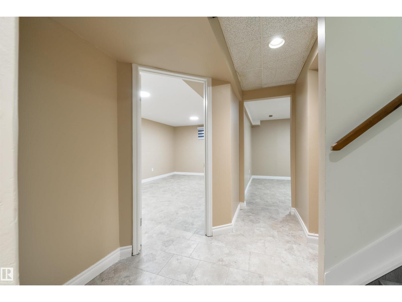 8019 141 AV NW - 26