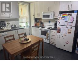 Kitchen - 76 Wellington Street, New Tecumseth, ON L9R1G8 Photo 7
