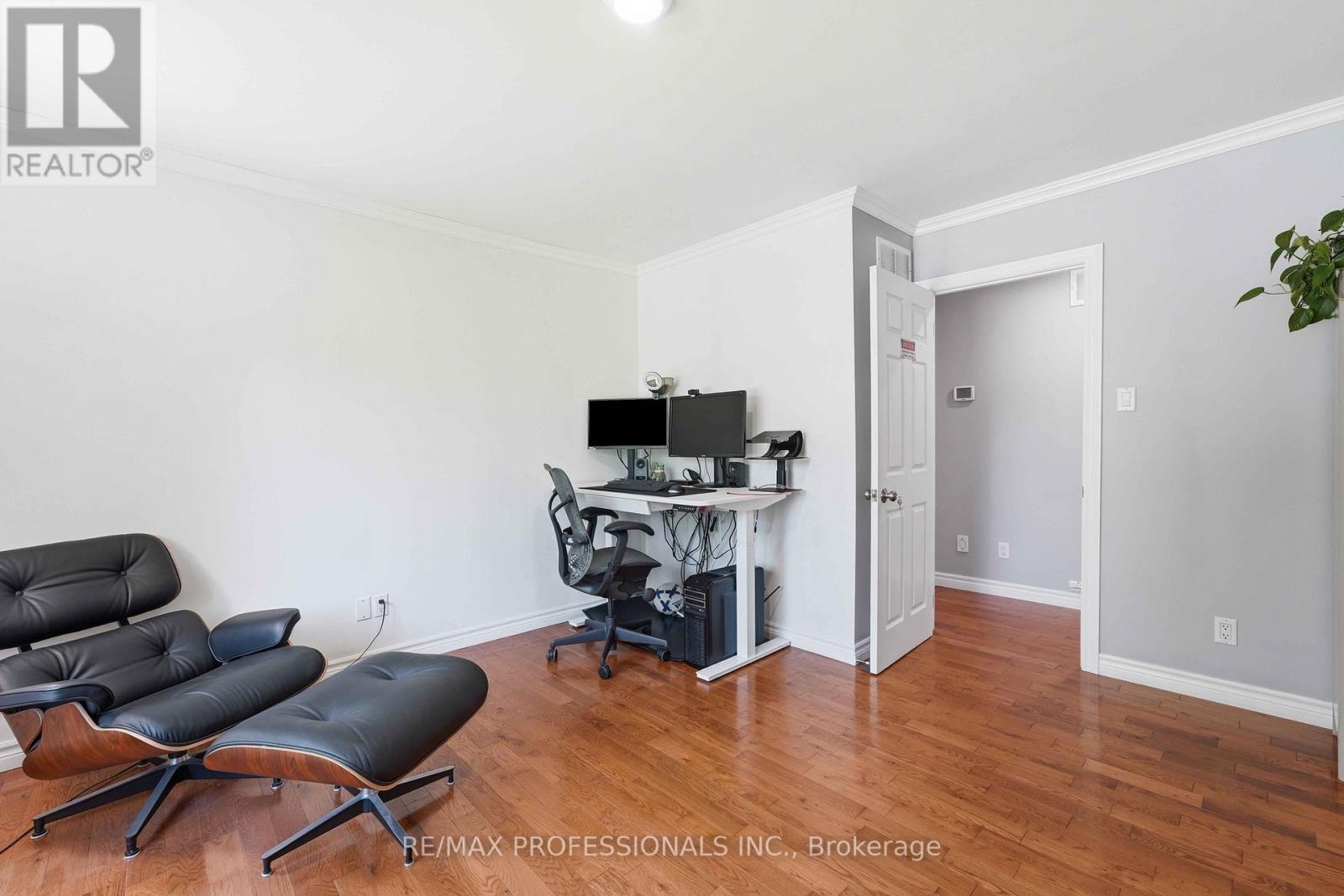 101 MAPLE AVENUE - Image 22