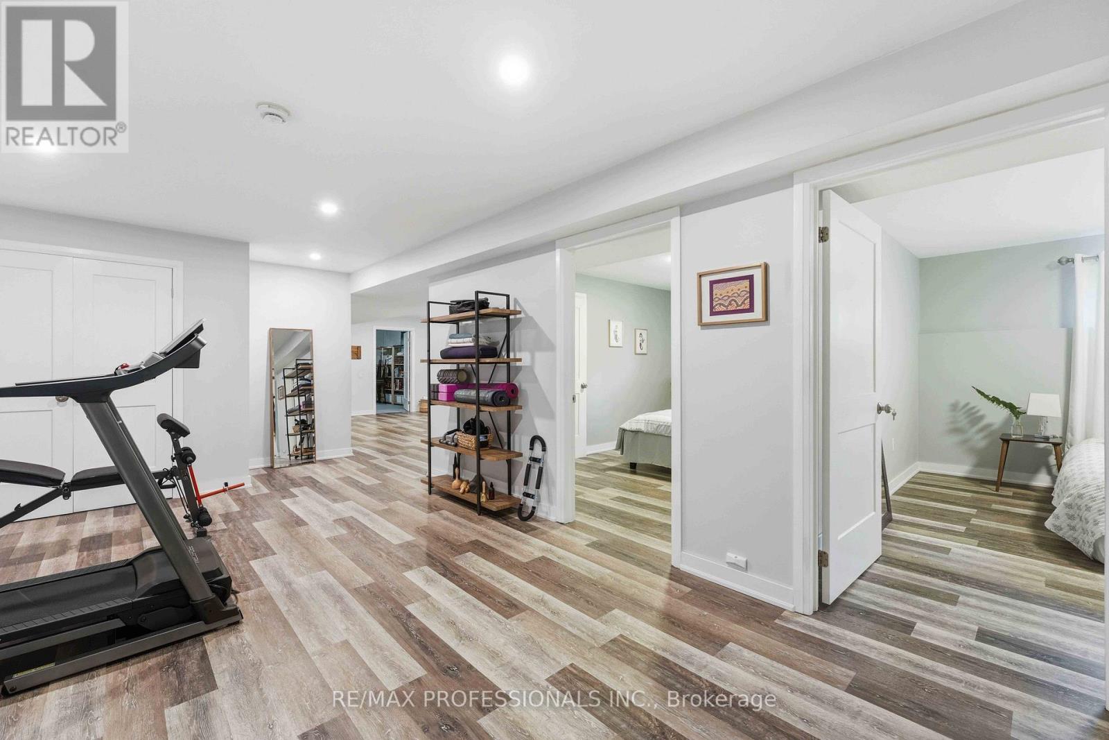 101 MAPLE AVENUE - Image 33