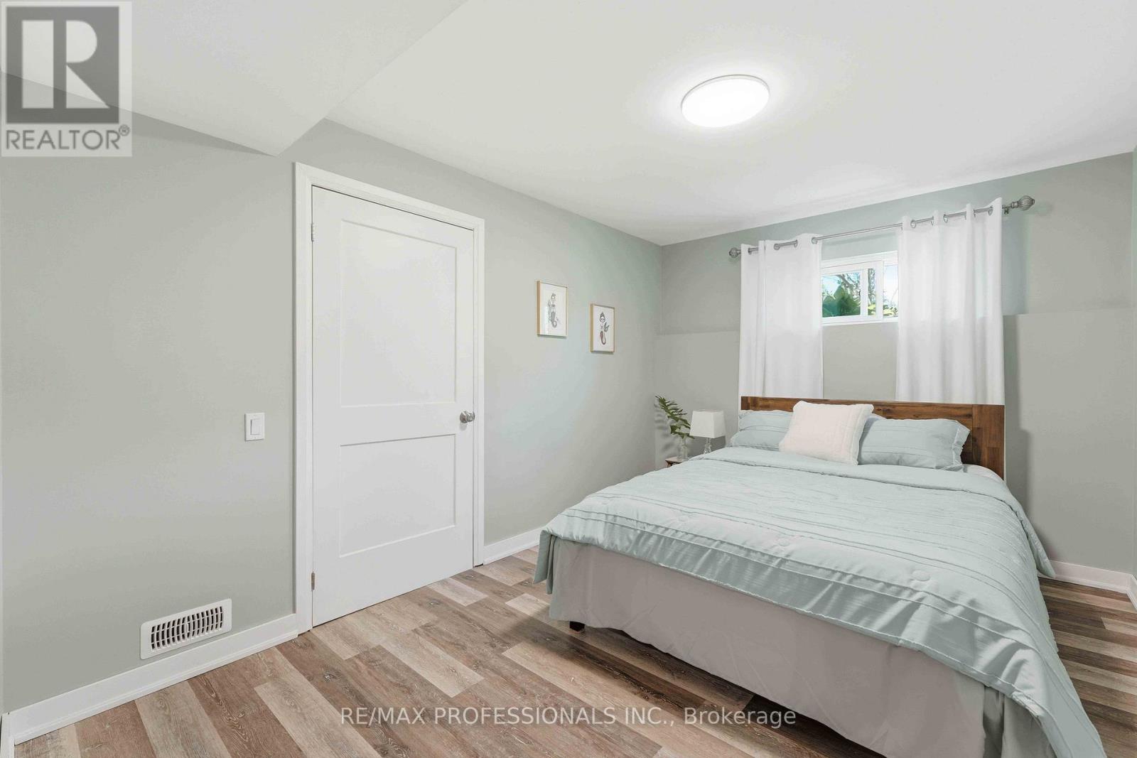 101 MAPLE AVENUE - Image 34