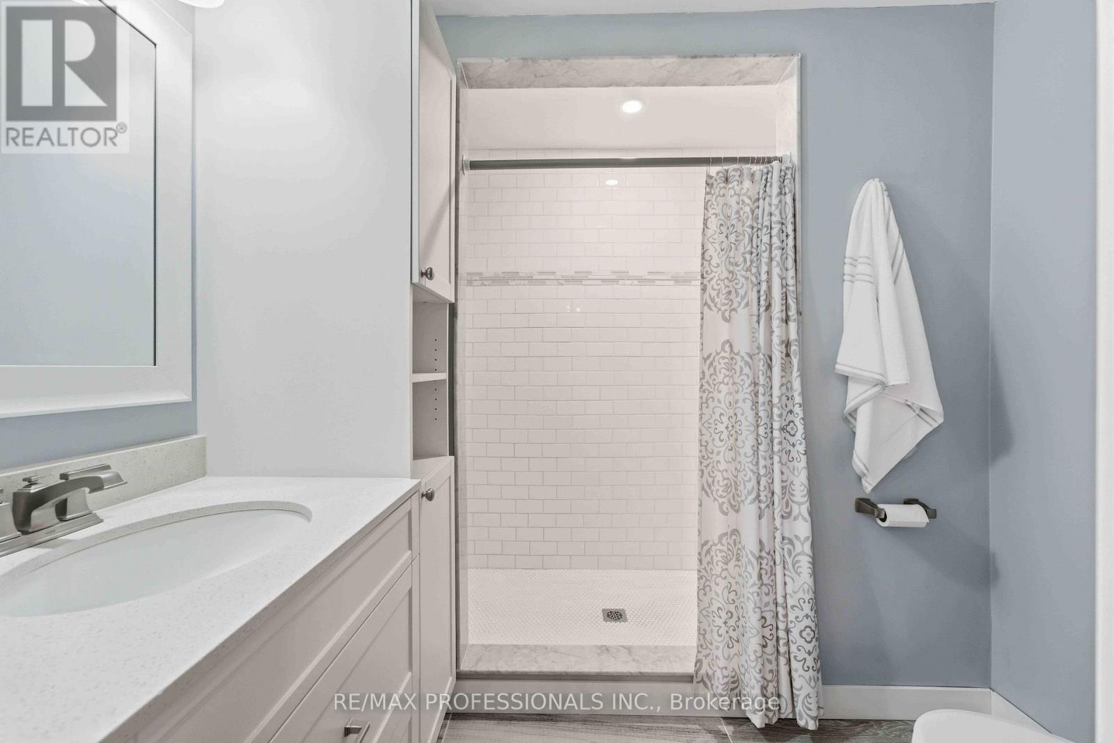 101 MAPLE AVENUE - Image 37