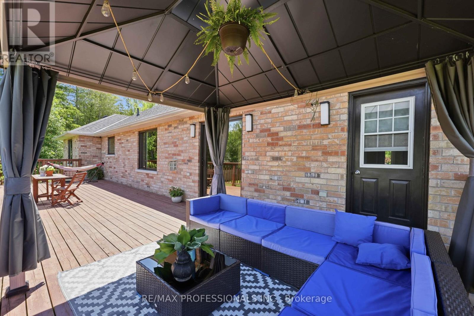 101 MAPLE AVENUE - Image 46