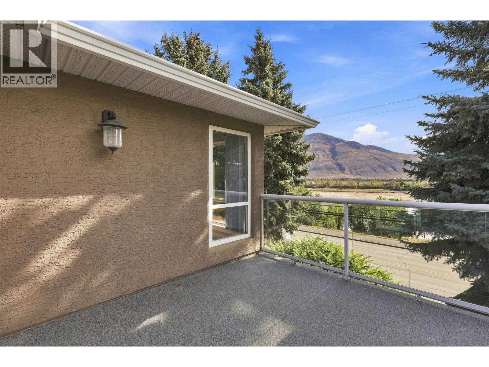 #7 810 Anderson Terrace - 16