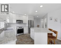3pc Bathroom - 810 Anderson Terrace Unit# 7, Kamloops, BC V2B6E2 Photo 12