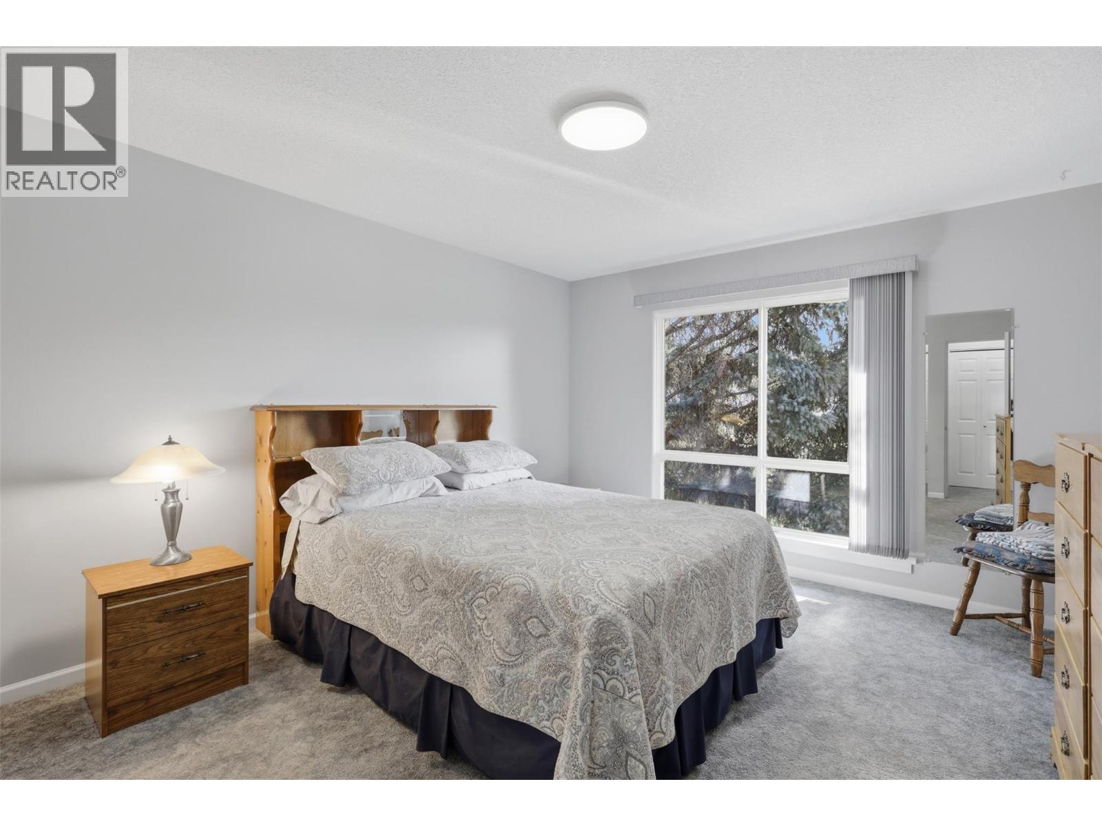 #7 810 Anderson Terrace - 25