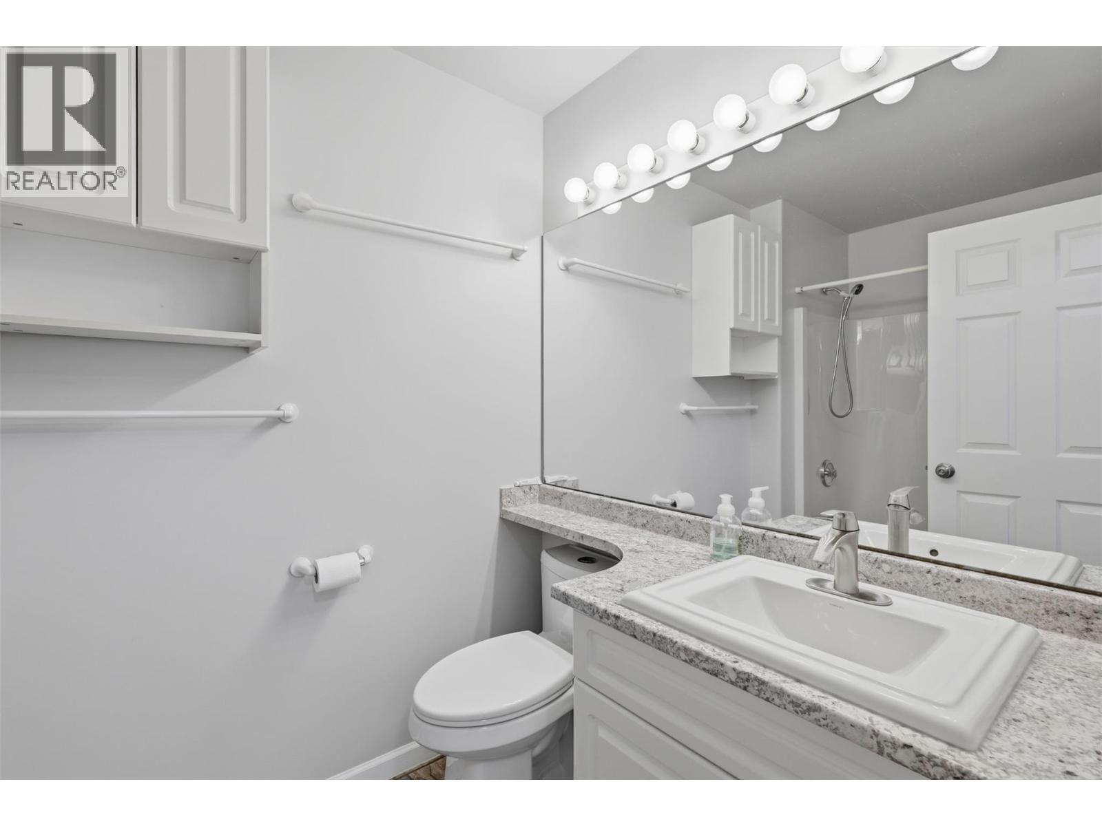 #7 810 Anderson Terrace - 29