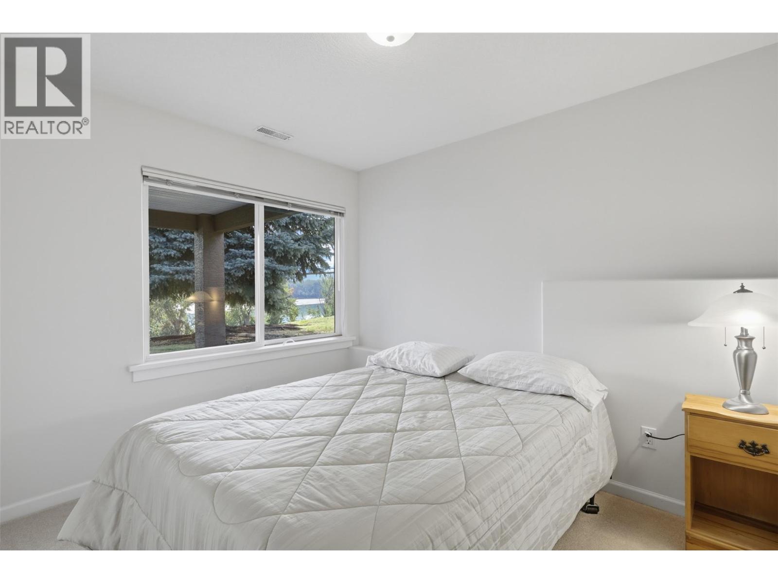 #7 810 Anderson Terrace - 44